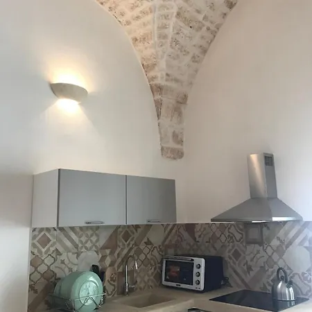 Casa Davi, Charming In The Center Of * Остуни